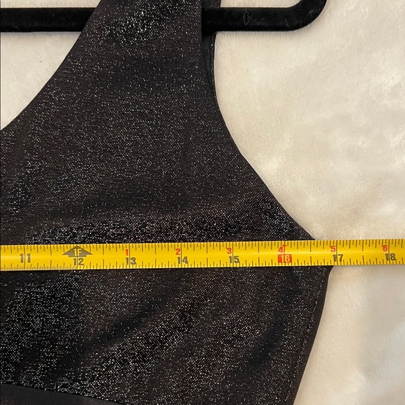 Elegant Black Formal Dress with Lace-up Back - Picture 6 of 9